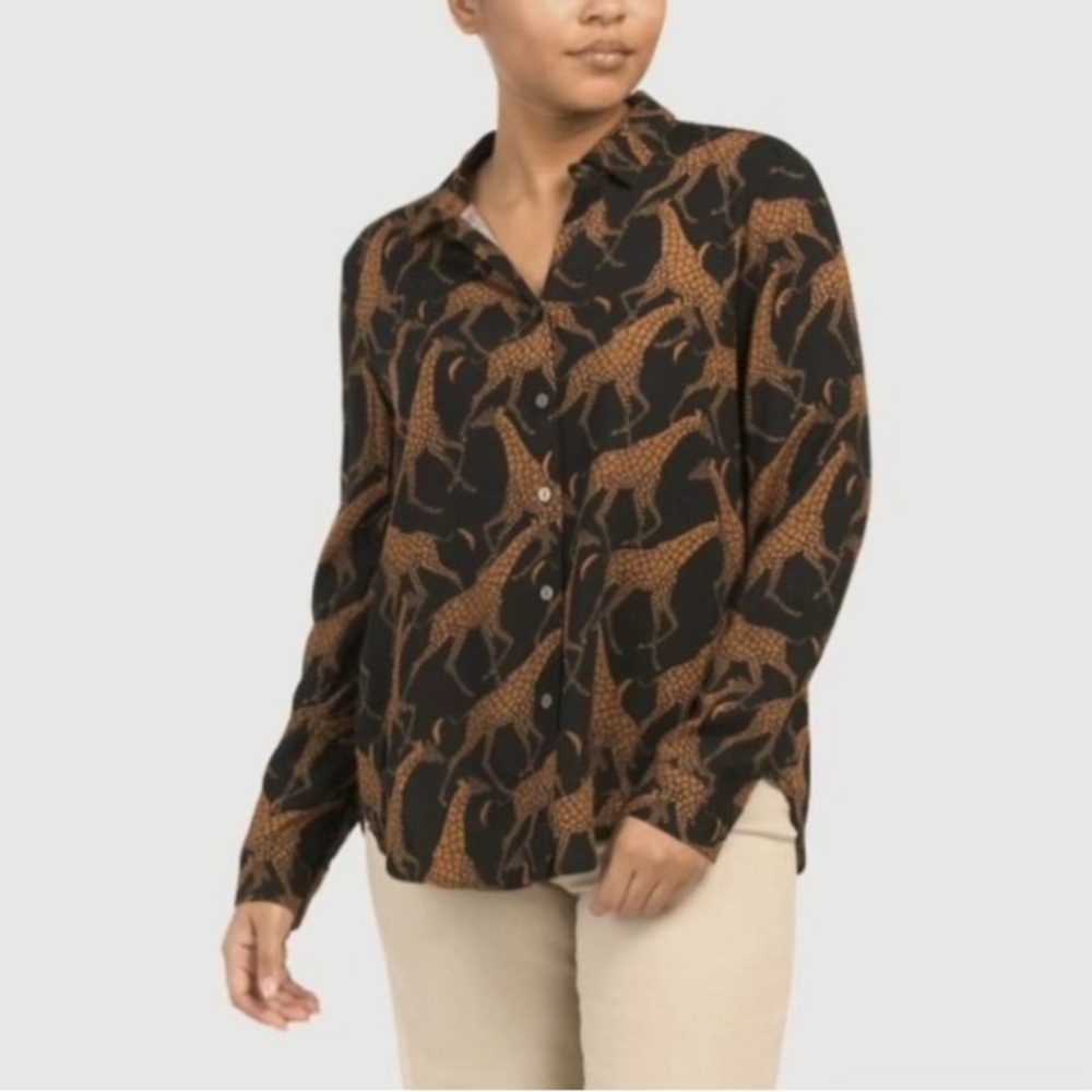 Jane & Delancey Button Down Shirt